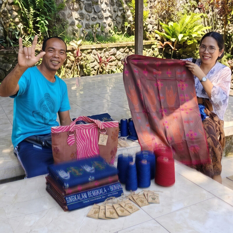 Saput Endek Tepi Songket Bali